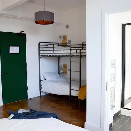 Hostel The Wing