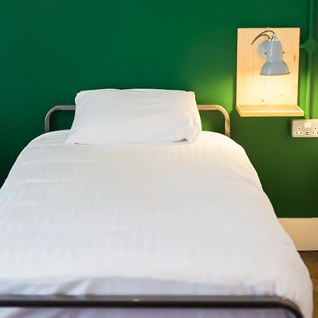 The Wing Hostel Bristol